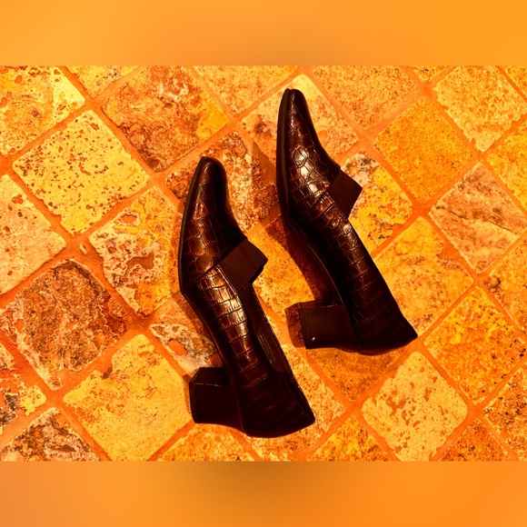 LifeStride Brown Crocodile Print Low heel - Picture 13 of 16